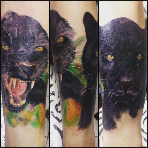 Большая татуировка пантеры на руке