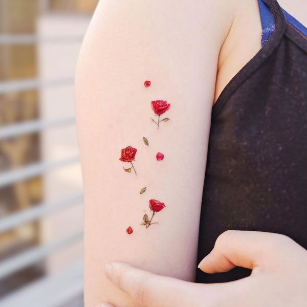 Татуировка Роза на Плече