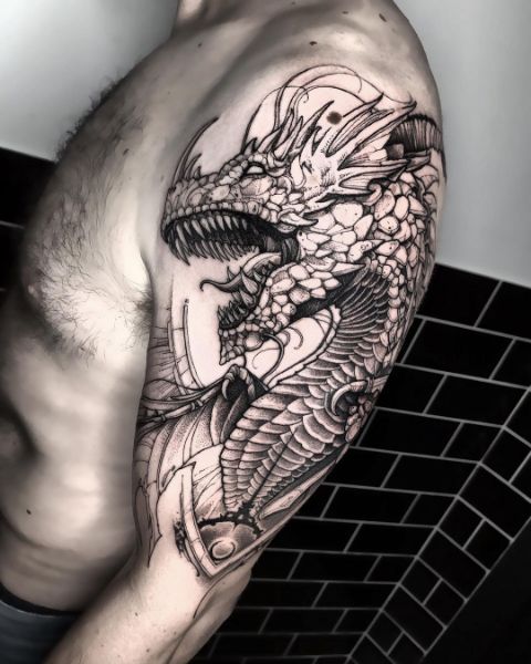 Татуировка Дракон на Плече