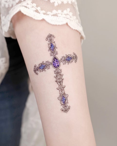 Значение Татуировки Крест